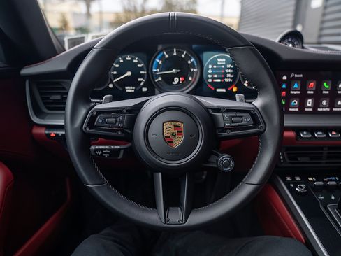 Certified 2022 Porsche 911 Targa 4 image 6