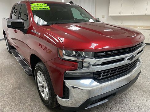 Used 2019 Chevrolet Silverado 1500 LT w/ All-Star Edition image 3