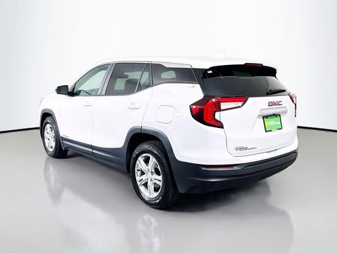 Used 2022 GMC Terrain SLE image 7