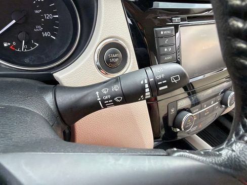 Used 2022 Nissan Rogue Sport SV w/ Technology Package AWD/4WD image 30