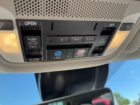 Used 2020 Acura MDX SH-AWD w/ Advance Package image 23