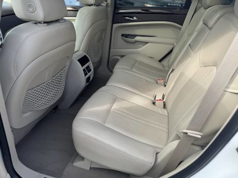 Used 2014 Cadillac SRX Luxury w/ Driver Awareness Package FWD image 18