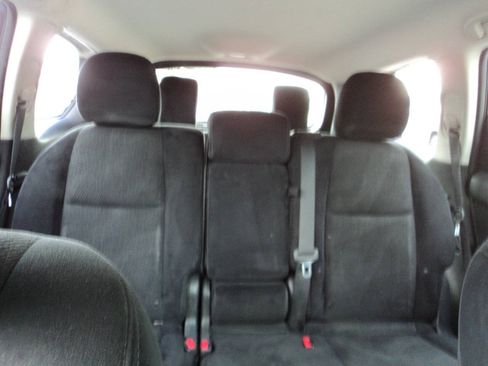 Used 2014 Nissan Pathfinder S FWD image 19
