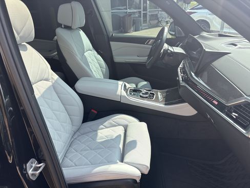 Used 2026 BMW X5 M60i AWD/4WD image 33