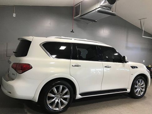 Used 2014 INFINITI QX80 4WD w/ Theater Package image 3
