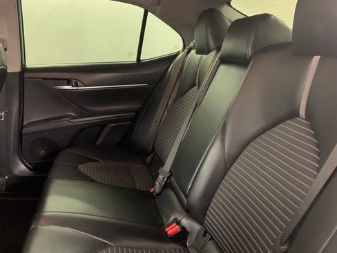 Used 2023 Toyota Camry SE w/ Convenience Package FWD image 12