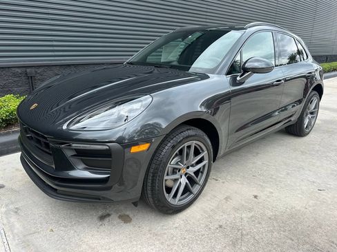 Used 2026 Porsche Macan AWD/4WD image 7