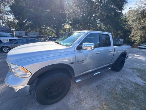 Used 2017 RAM 1500 Big Horn image 5