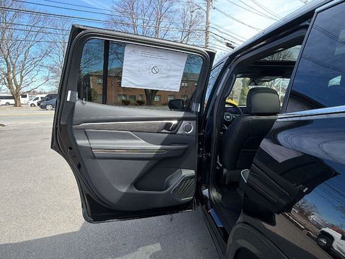 New 2026 Buick Enclave Avenir w/ Super Cruise Package image 31