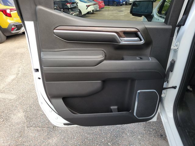 Used 2024 GMC Sierra 1500 SLT AWD/4WD image 14