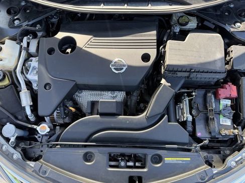 Used 2015 Nissan Altima 2.5 SL w/ Technology Package FWD image 40