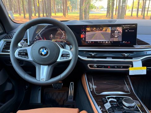 New 2026 BMW X5 sDrive40i w/ M Sport Package RWD image 3