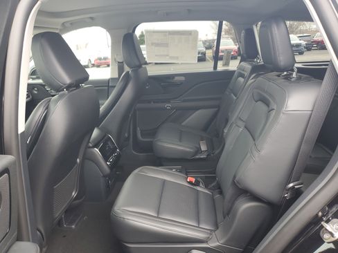New 2026 Lincoln Aviator Reserve image 23