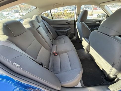 Used 2025 Nissan Altima 2.5 SV image 35