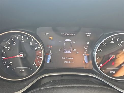 Used 2021 Jeep Compass Limited image 9