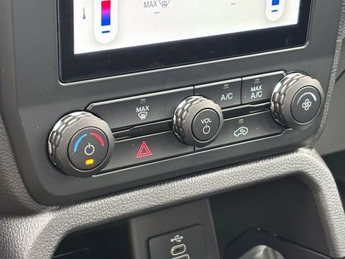 Used 2025 Ford Ranger XL image 17