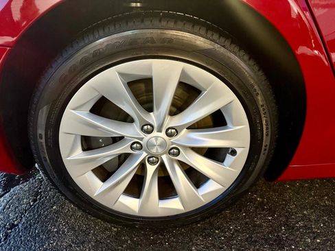 Used 2019 Tesla Model S 100D AWD/4WD image 11