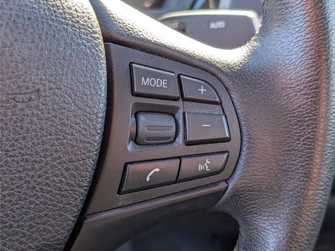 Used 2017 BMW 320i Sedan image 22