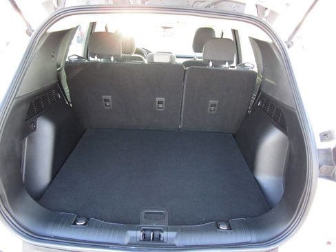 Used 2022 Ford Escape S image 24