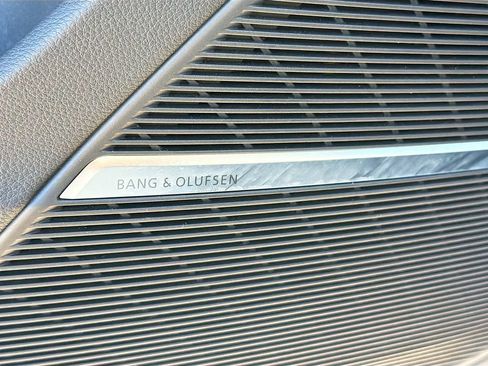 Used 2023 Audi Q7 3.0T Prestige image 19