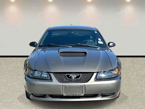 Used 2001 Ford Mustang GT RWD image 2