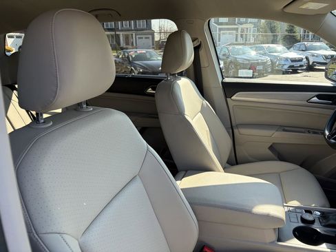 Used 2019 Volkswagen Atlas SE w/ Towing Package image 27