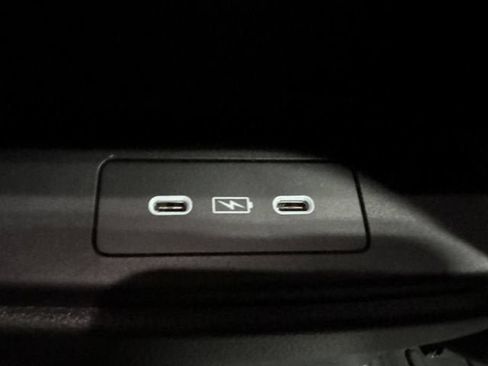 Used 2025 Honda CR-V EX-L image 11