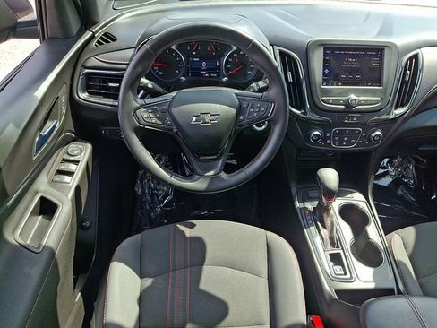 Used 2022 Chevrolet Equinox RS w/ LPO, Floor Liner Package AWD/4WD image 10