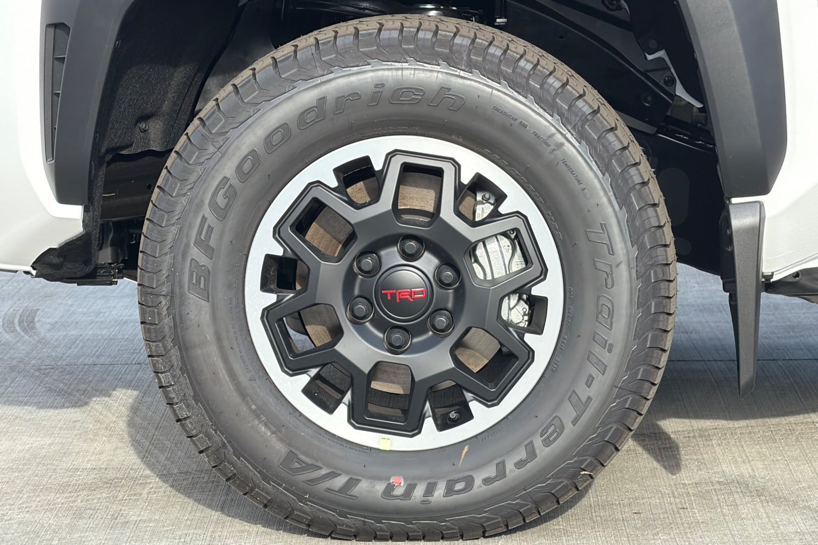 Certified 2026 Toyota Tacoma TRD Off-Road AWD/4WD image 31