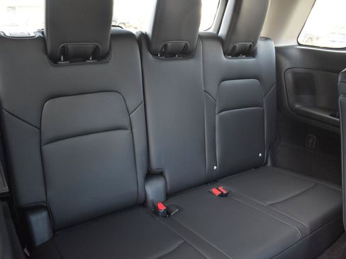 New 2026 Nissan Pathfinder Platinum w/ Accent Package FWD image 75
