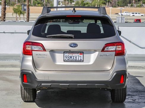 Used 2019 Subaru Outback 2.5i Premium image 8