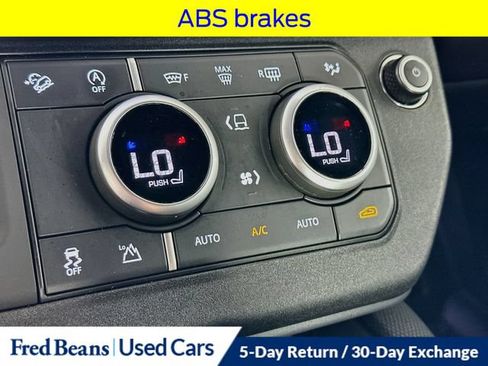 Used 2022 Land Rover Defender 110 X-Dynamic HSE AWD/4WD image 19