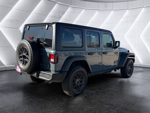 Used 2024 Jeep Wrangler Sport S image 2