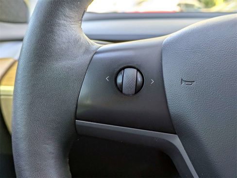 Used 2022 Tesla Model 3 Long Range image 27