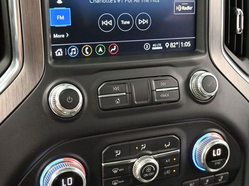 Used 2020 GMC Sierra 2500 Denali w/ Denali Ultimate Package AWD/4WD image 25
