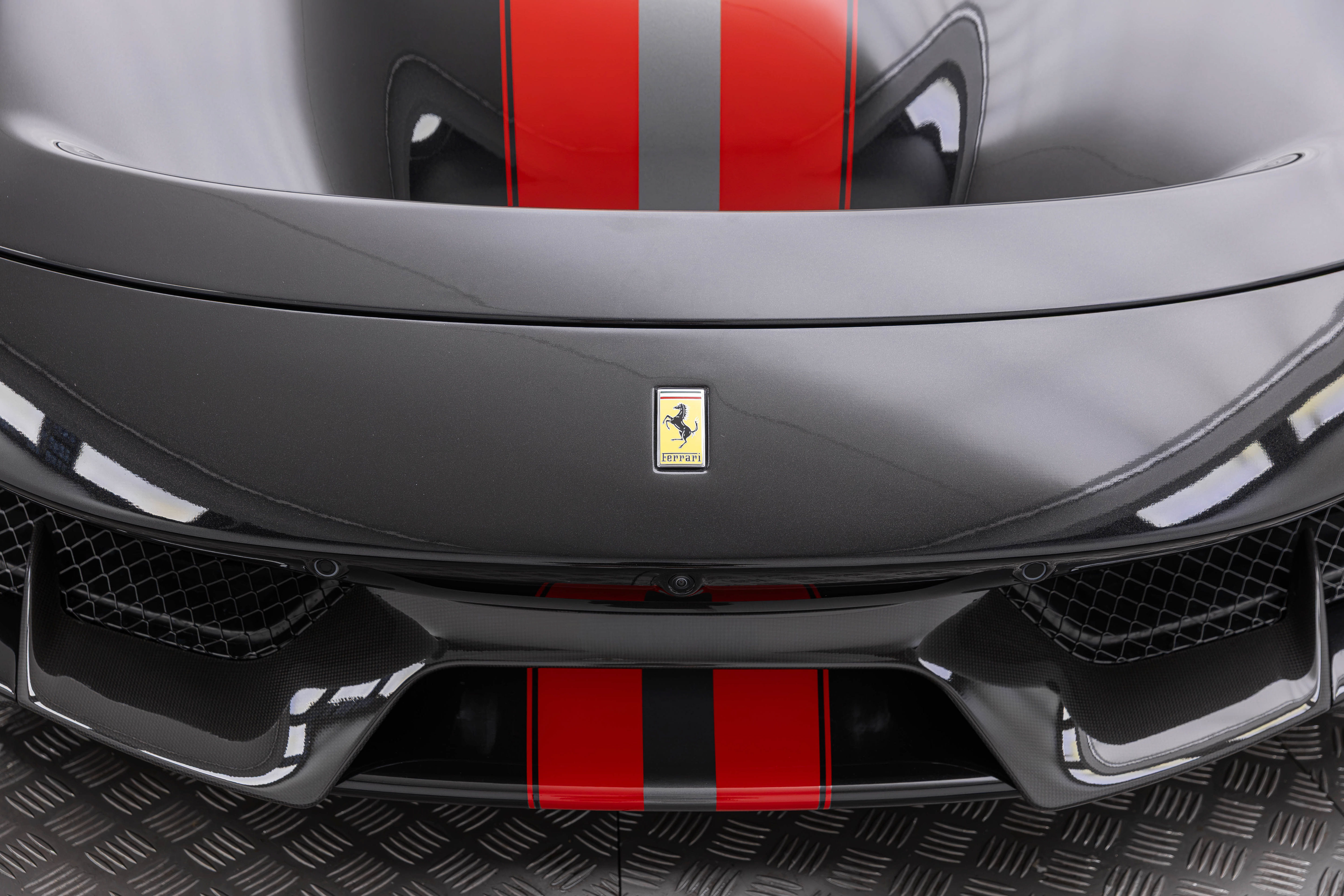 Used 2019 Ferrari 488 Pista Coupe RWD image 45