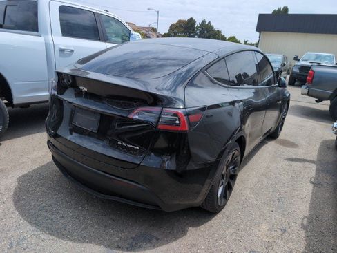 Used 2021 Tesla Model Y Long Range AWD/4WD image 3