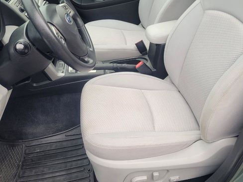 Used 2014 Subaru Forester 2.5i Premium w/ All-Weather Package AWD/4WD image 11
