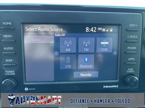 Used 2022 Toyota RAV4 LE image 26