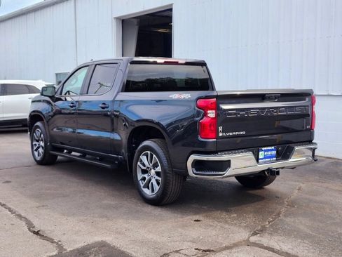 Used 2024 Chevrolet Silverado 1500 LT AWD/4WD image 3