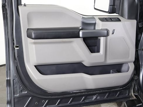 Used 2017 Ford F150 XLT w/ Equipment Group 302A Luxury image 21