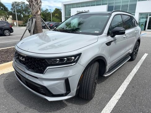 Used 2023 Kia Sorento SX FWD image 3