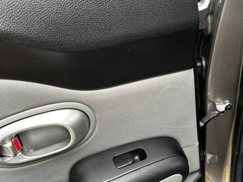 Used 2016 Kia Soul FWD image 13