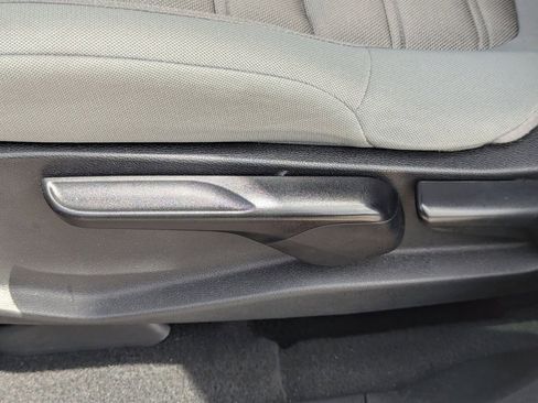 Certified 2017 Honda CR-V LX image 21