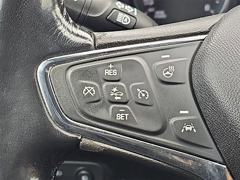 Used 2019 Chevrolet Equinox Premier image 17