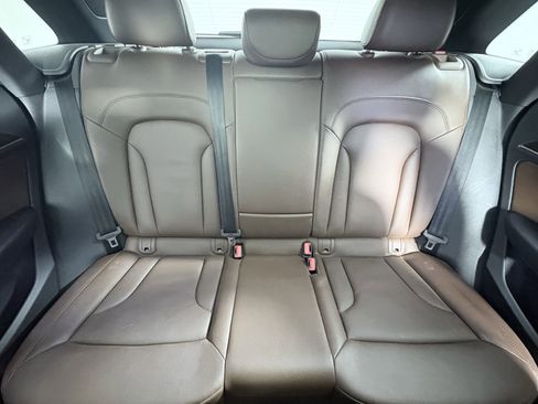 Used 2018 Audi Q3 2.0T Premium image 25