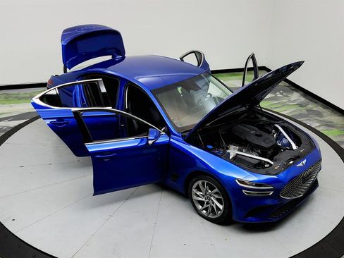 Used 2022 Genesis G70 2.0T image 38