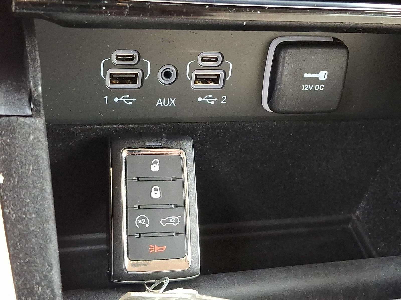 Used 2021 Jeep Grand Cherokee L Limited AWD/4WD image 28