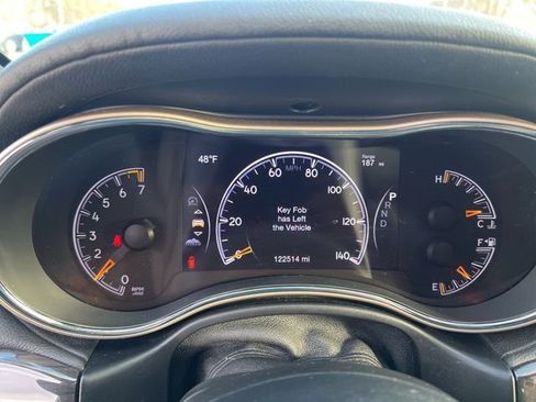 Used 2017 Jeep Grand Cherokee Overland image 30
