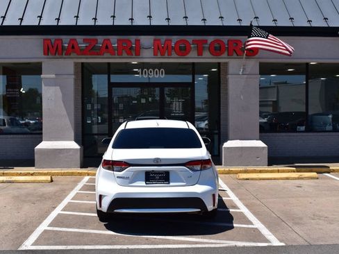 Used 2021 Toyota Corolla LE FWD image 10